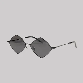 Mulheres Homens Estrela HOT a Proteção UV400 Óculos de sol Europeu, Americano de Moda de Estilo de y8 o Design da Marca Caixa de Caso de Óculos de Oculos De Sol
