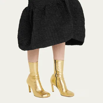 Nova Europeu e Americano Grandes Mulheres Ankle Boots com Fina de Cabeça Quadrada e Zíper Lateral para o Outono e Inverno Botas Curtas