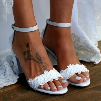 Novo Comércio Exterior Grande Salto Branco De Casamento Sapatos De Espessura Calcanhar Laço De Cetim Sandálias Original De Dama De Honra De Sapatos